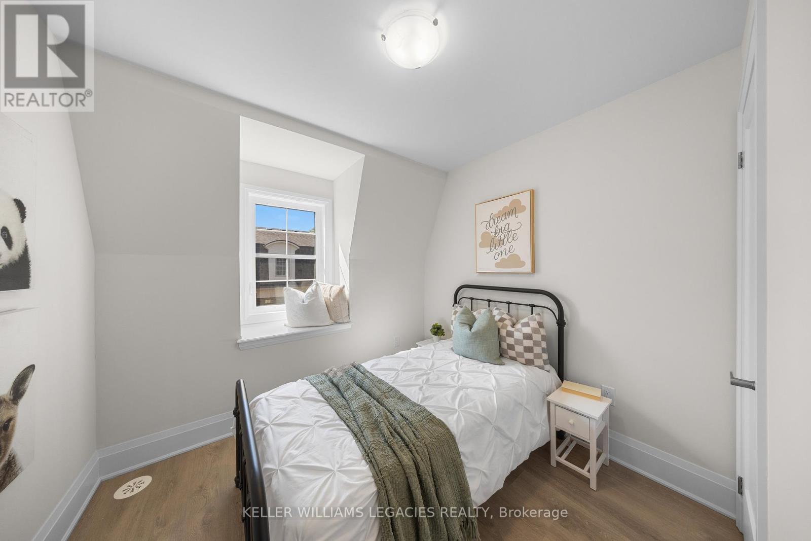 17 Kennisis Way, Vaughan (Maple), Ontario  L6A 3Y5 - Photo 31 - N12401781