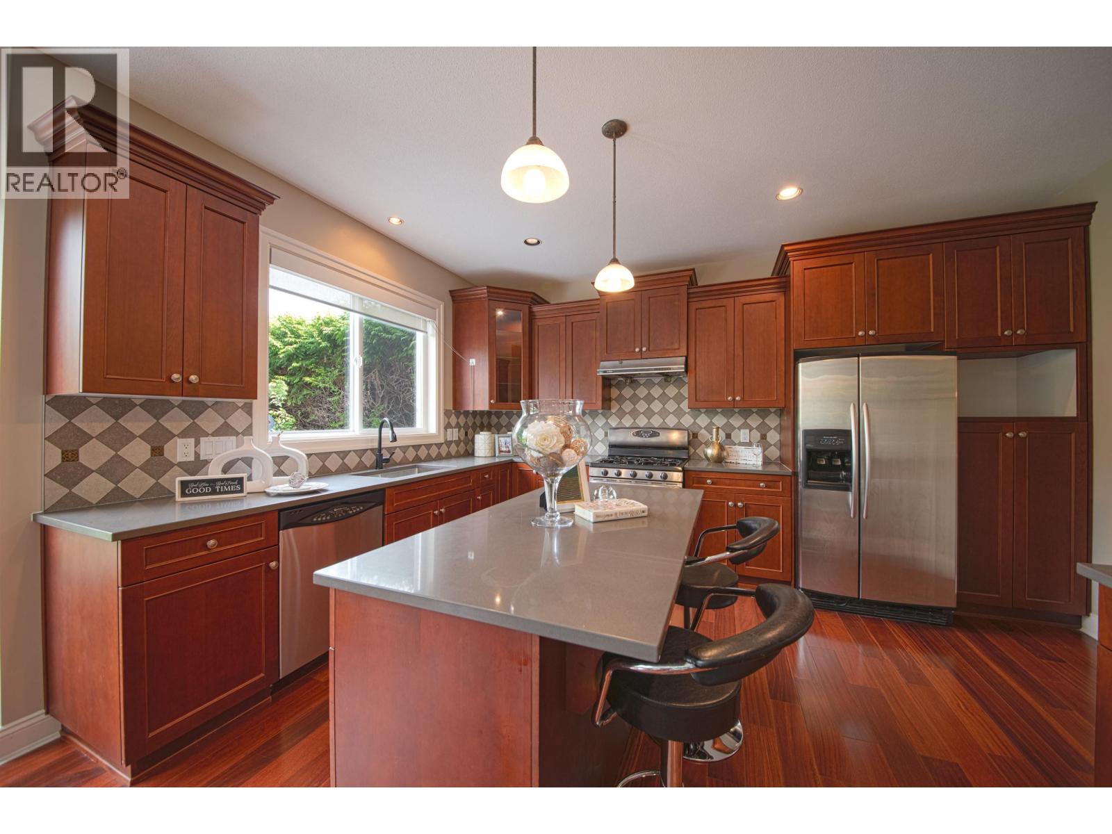 3301 Mctavish Court, Coquitlam, British Columbia  V3E 2Z7 - Photo 9 - R3047428
