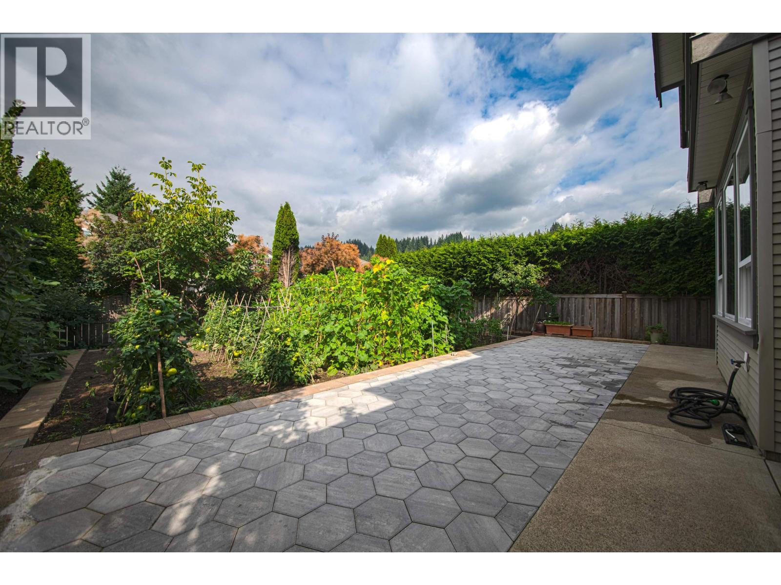 3301 Mctavish Court, Coquitlam, British Columbia  V3E 2Z7 - Photo 30 - R3047428
