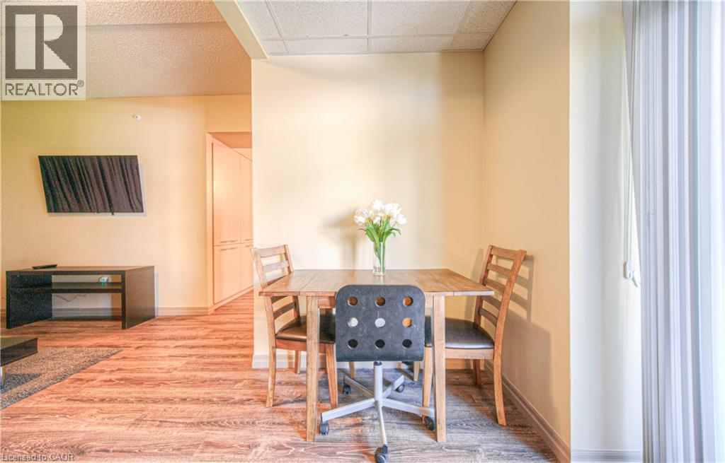 8 Hickory Street W Unit# 302, Waterloo, Ontario  N2L 3H6 - Photo 19 - 40764843