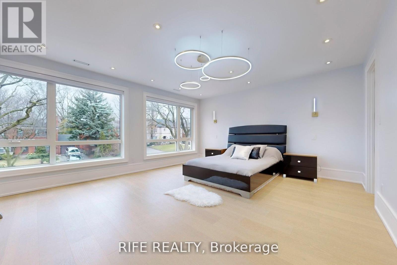 615 Briar Hill Avenue, Toronto, Ontario  M5N 1N4 - Photo 21 - C12375448