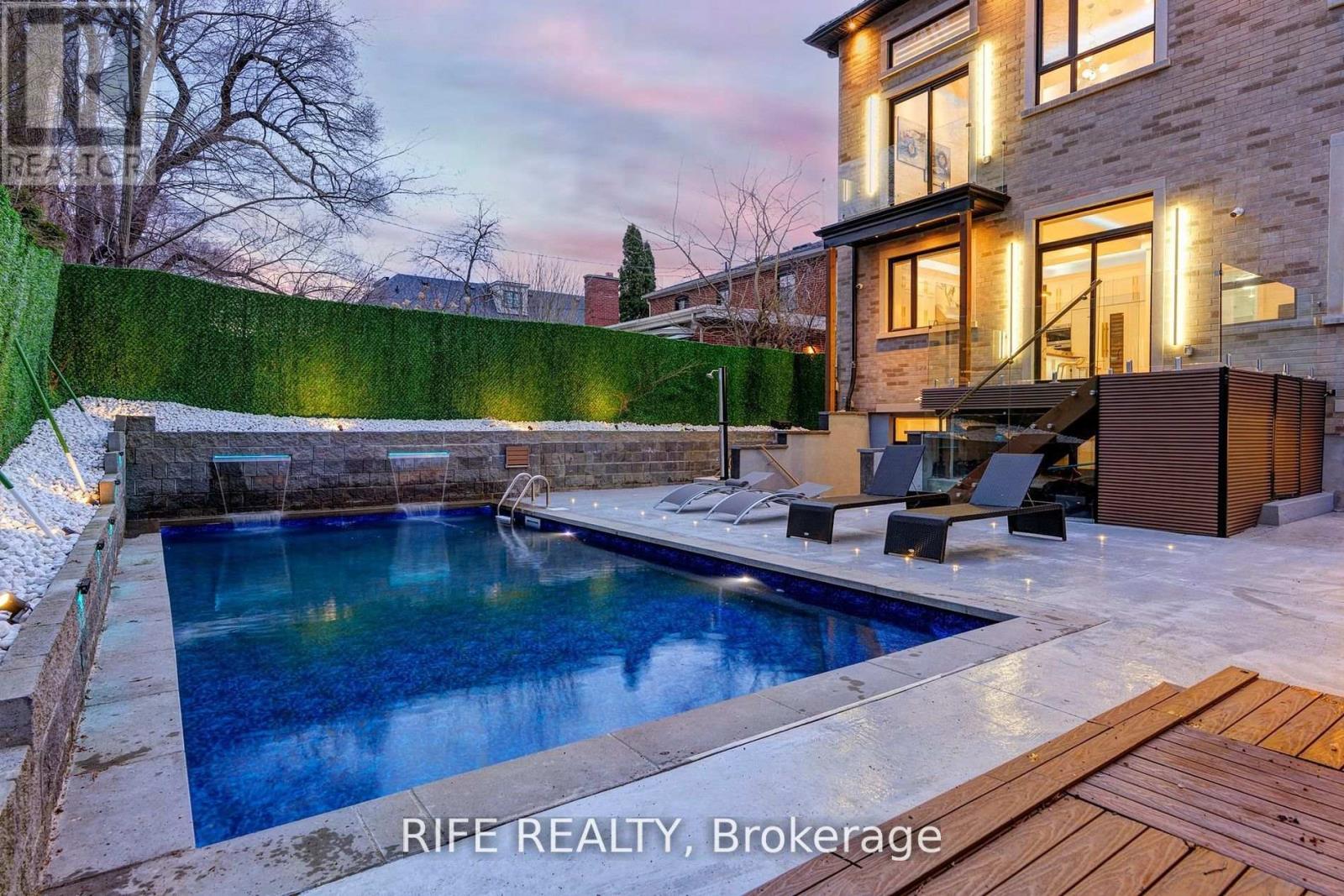615 Briar Hill Avenue, Toronto, Ontario  M5N 1N4 - Photo 45 - C12375448