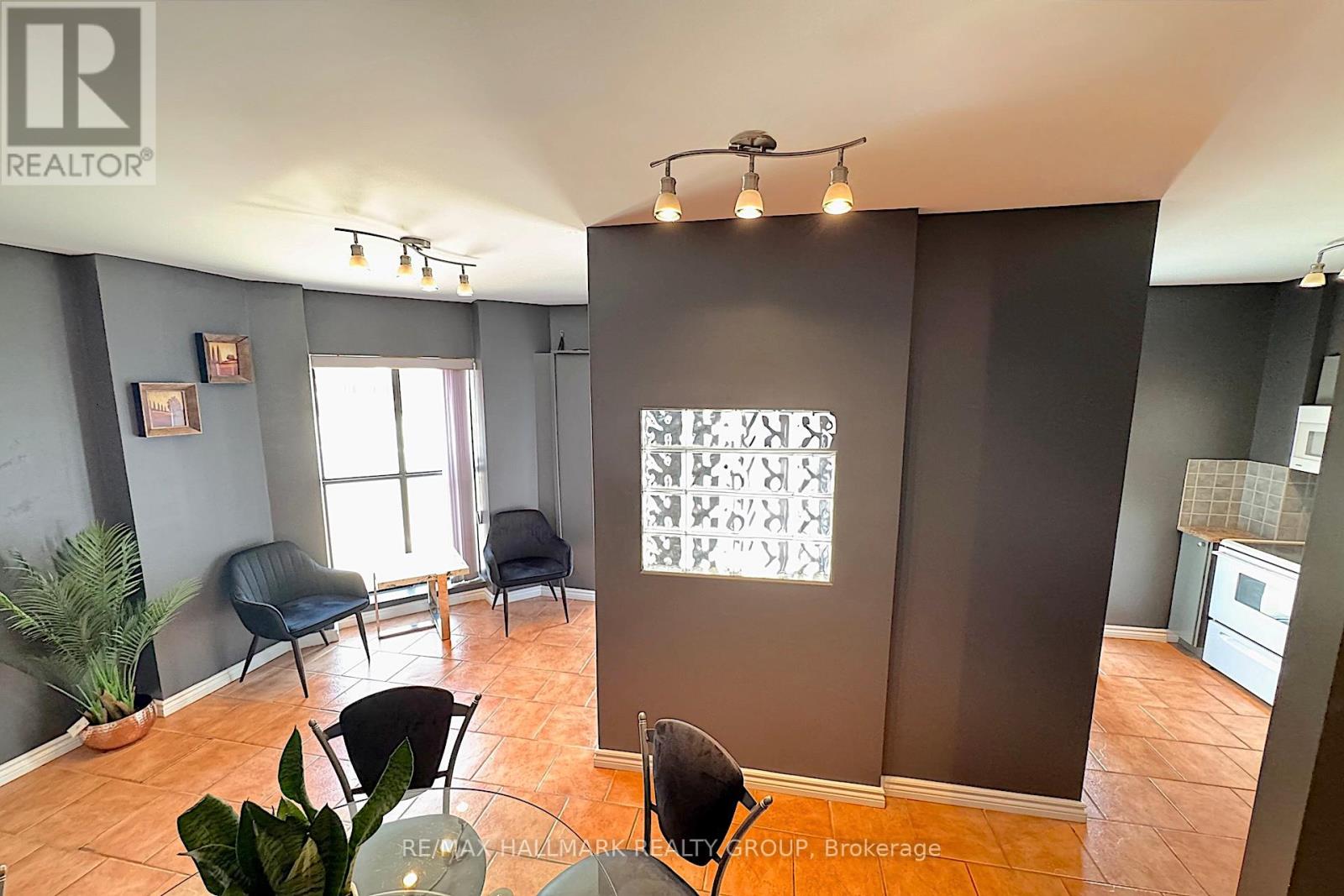 509 Rideau Street, Ottawa, Ontario  K1N 5Z5 - Photo 6 - X12401766