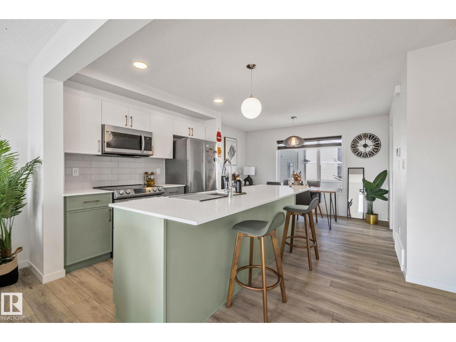 #60a 1530 Tamarack Bv Nw, Edmonton, Alberta  T6T 2E6 - Photo 1 - E4457656