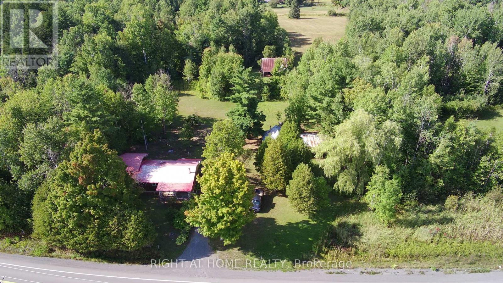 326 Calabogie Road, Mcnab/braeside, Ontario  K7S 3G8 - Photo 15 - X12401805