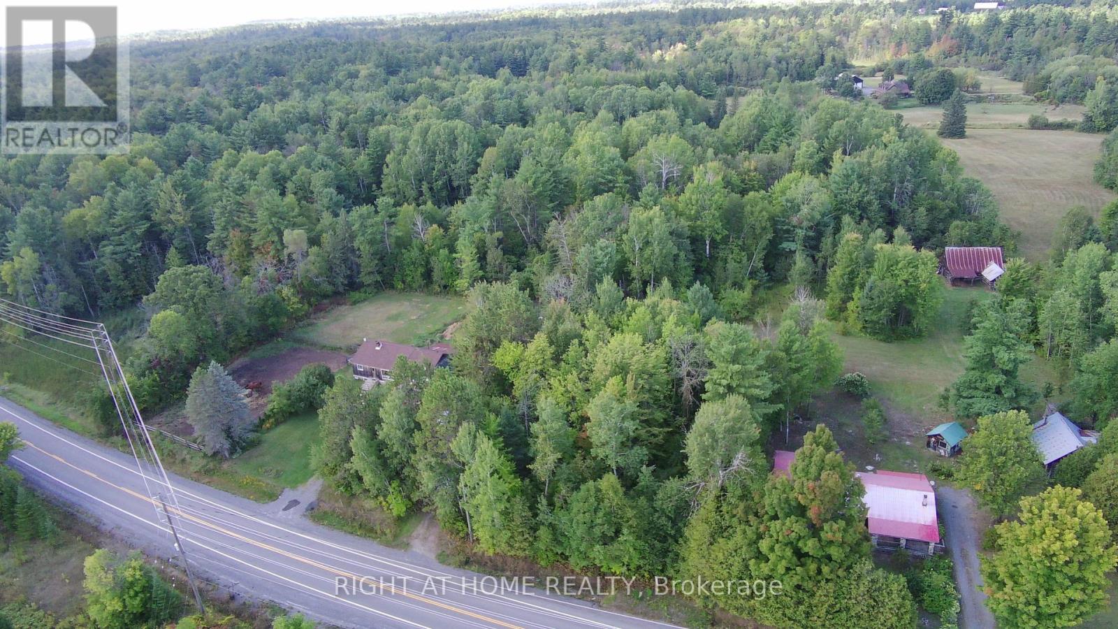 326 Calabogie Road, Mcnab/braeside, Ontario  K7S 3G8 - Photo 22 - X12401805