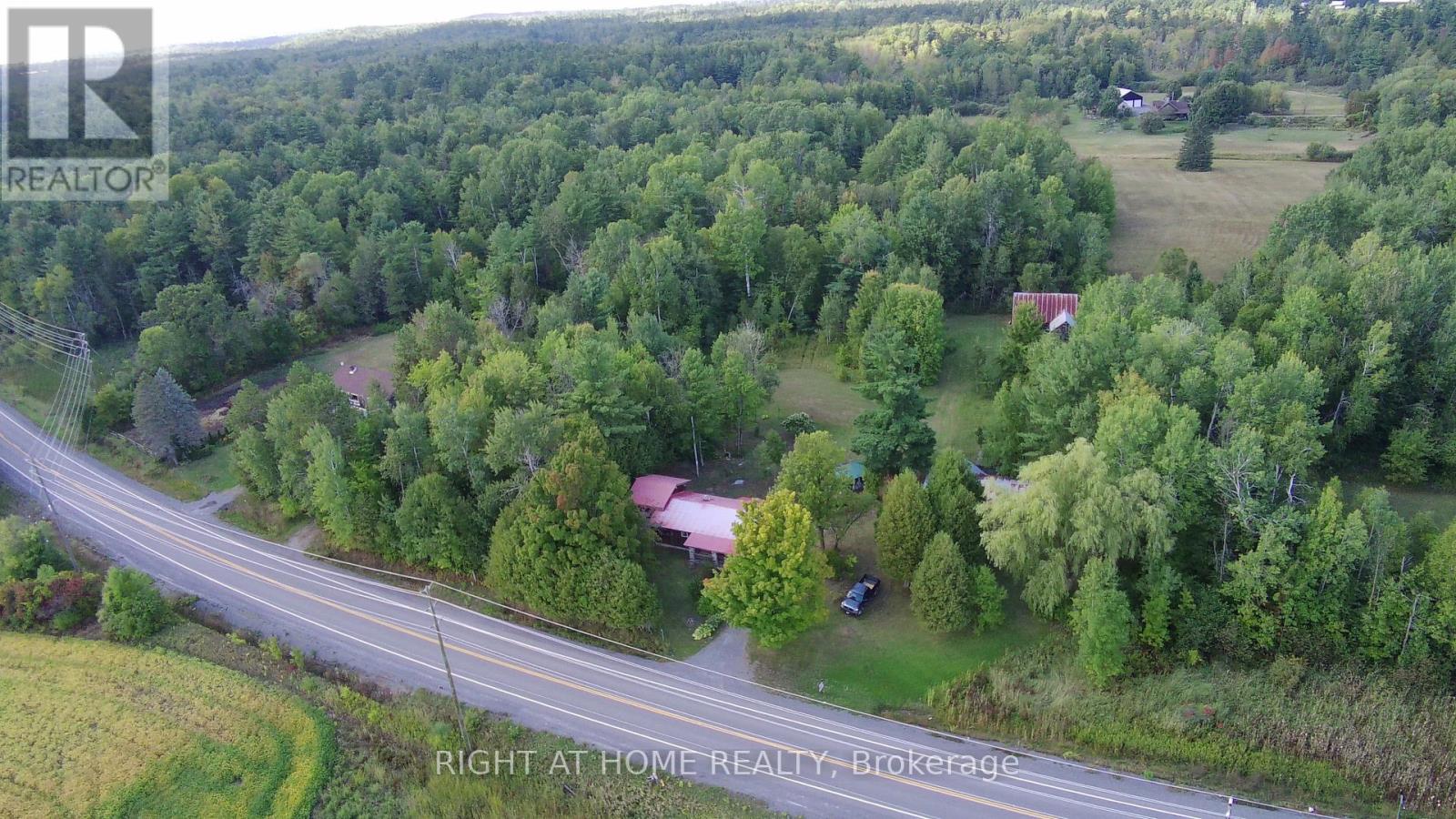 326 Calabogie Road, Mcnab/braeside, Ontario  K7S 3G8 - Photo 23 - X12401805