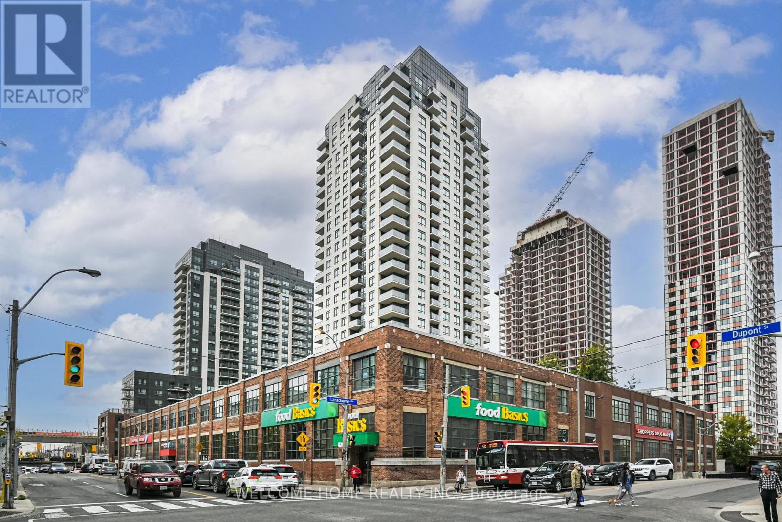 1702 - 1410 Dupont Road, Toronto, Ontario  P1B 8Z4 - Photo 1 - W12401795