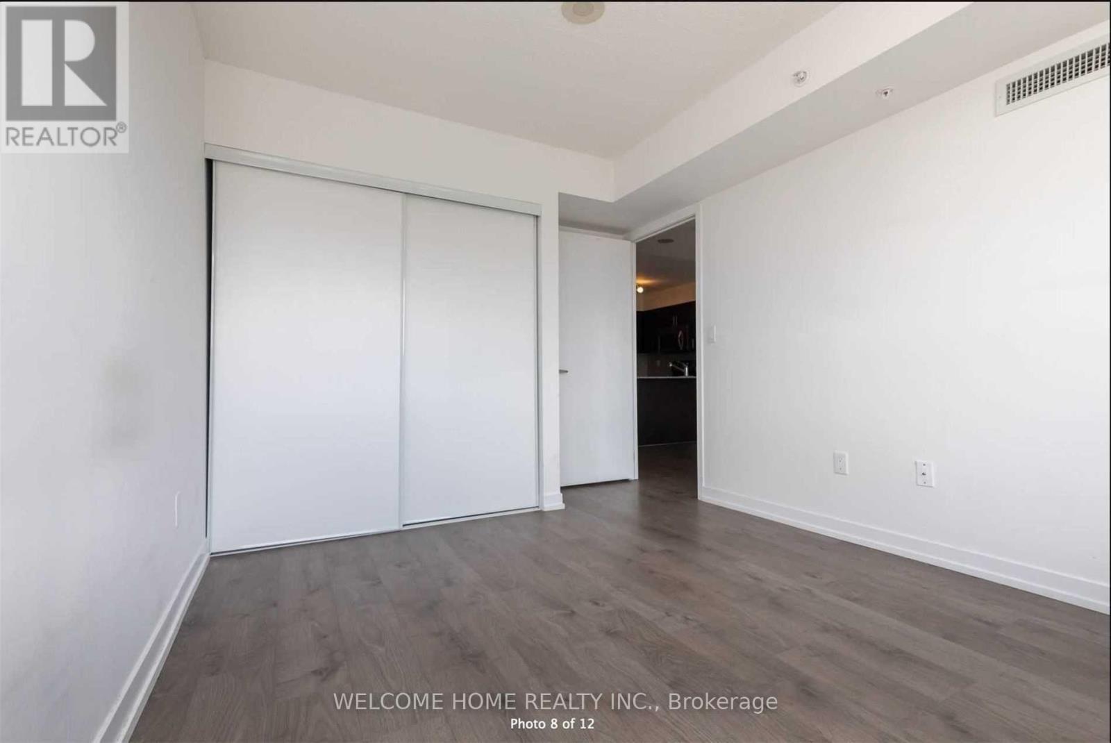 1702 - 1410 Dupont Road, Toronto, Ontario  P1B 8Z4 - Photo 12 - W12401795