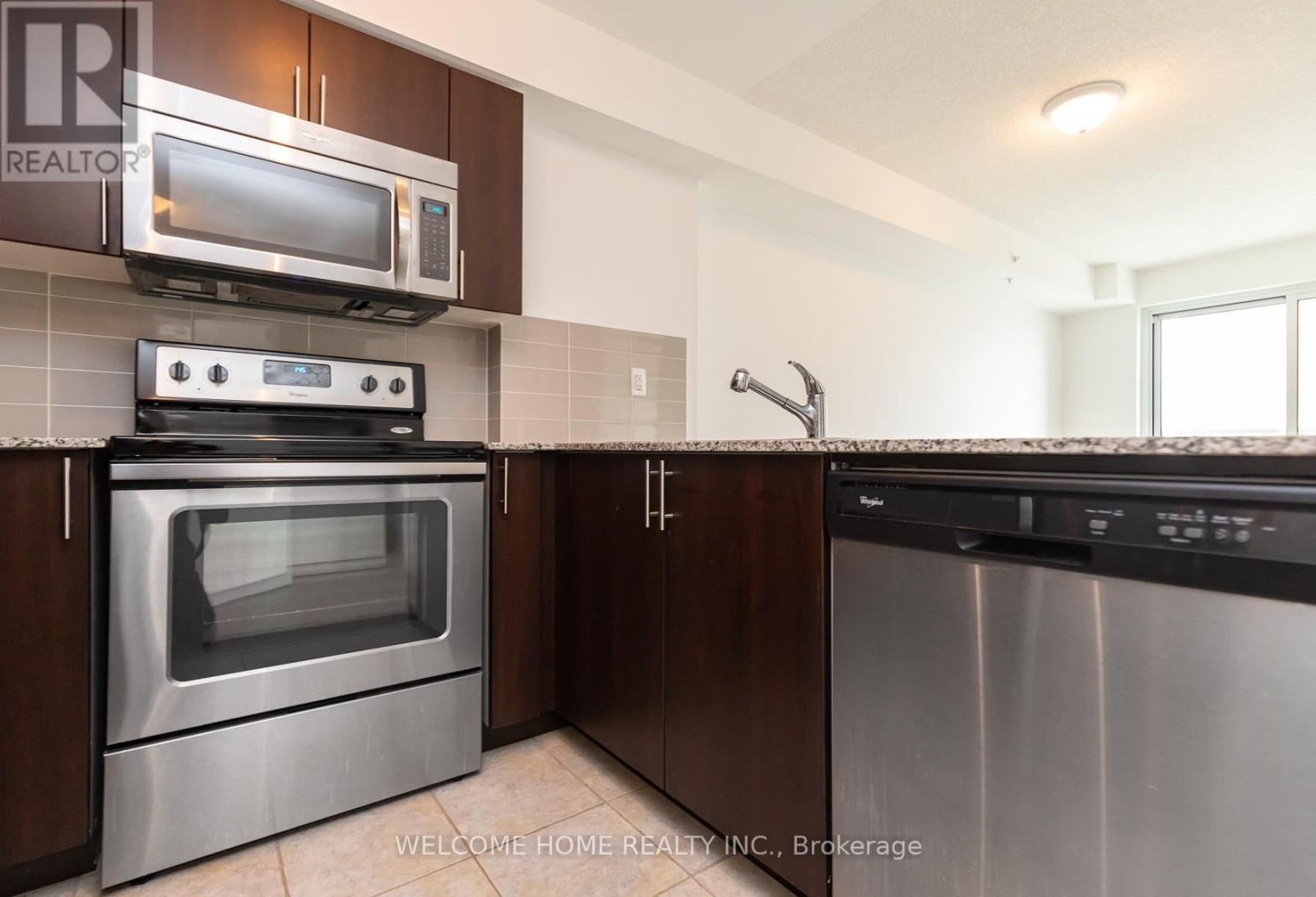 1702 - 1410 Dupont Road, Toronto, Ontario  P1B 8Z4 - Photo 8 - W12401795