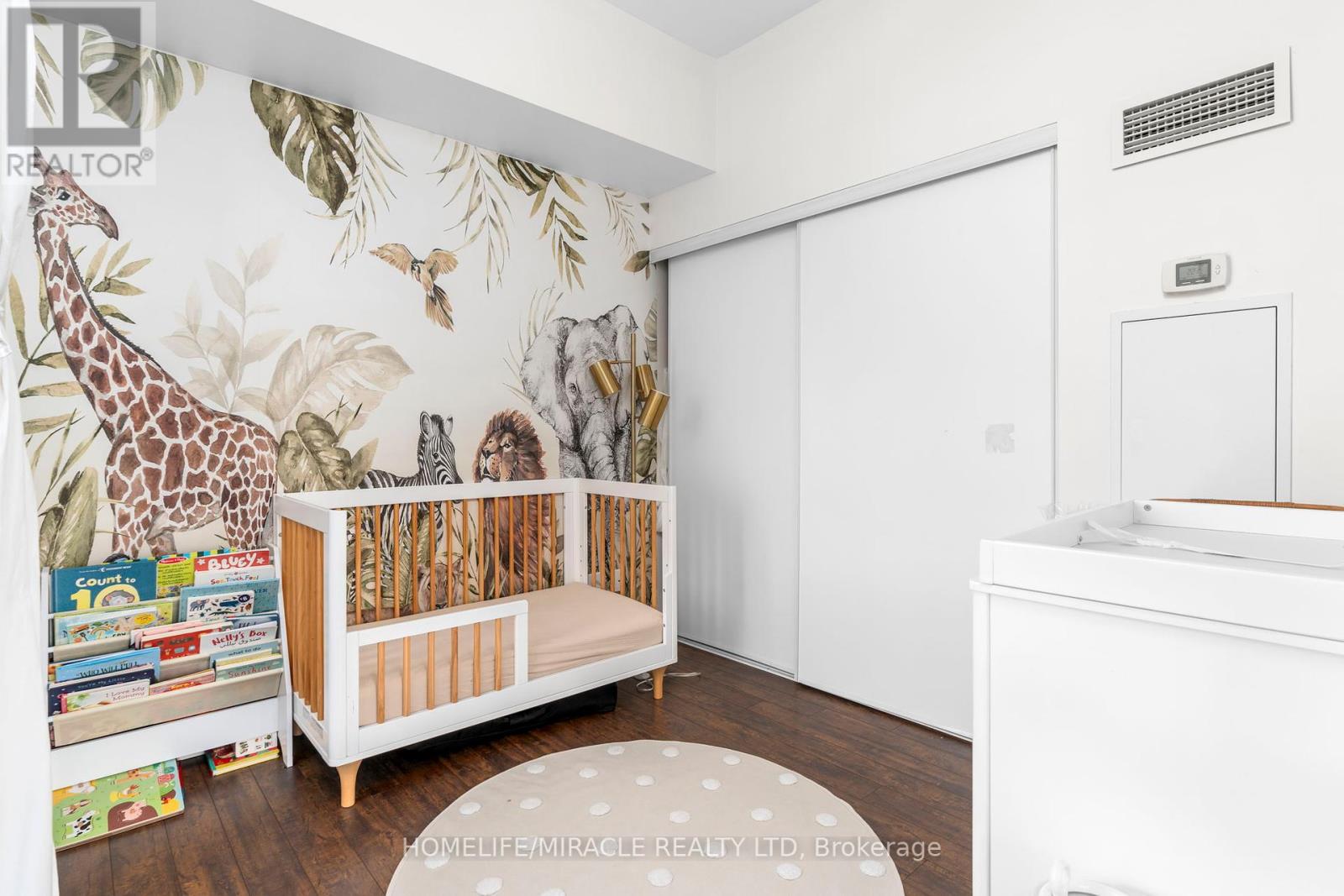 3410 - 105 The Queensway Avenue, Toronto (High Park-Swansea), Ontario  M6S 5B5 - Photo 18 - W12401800