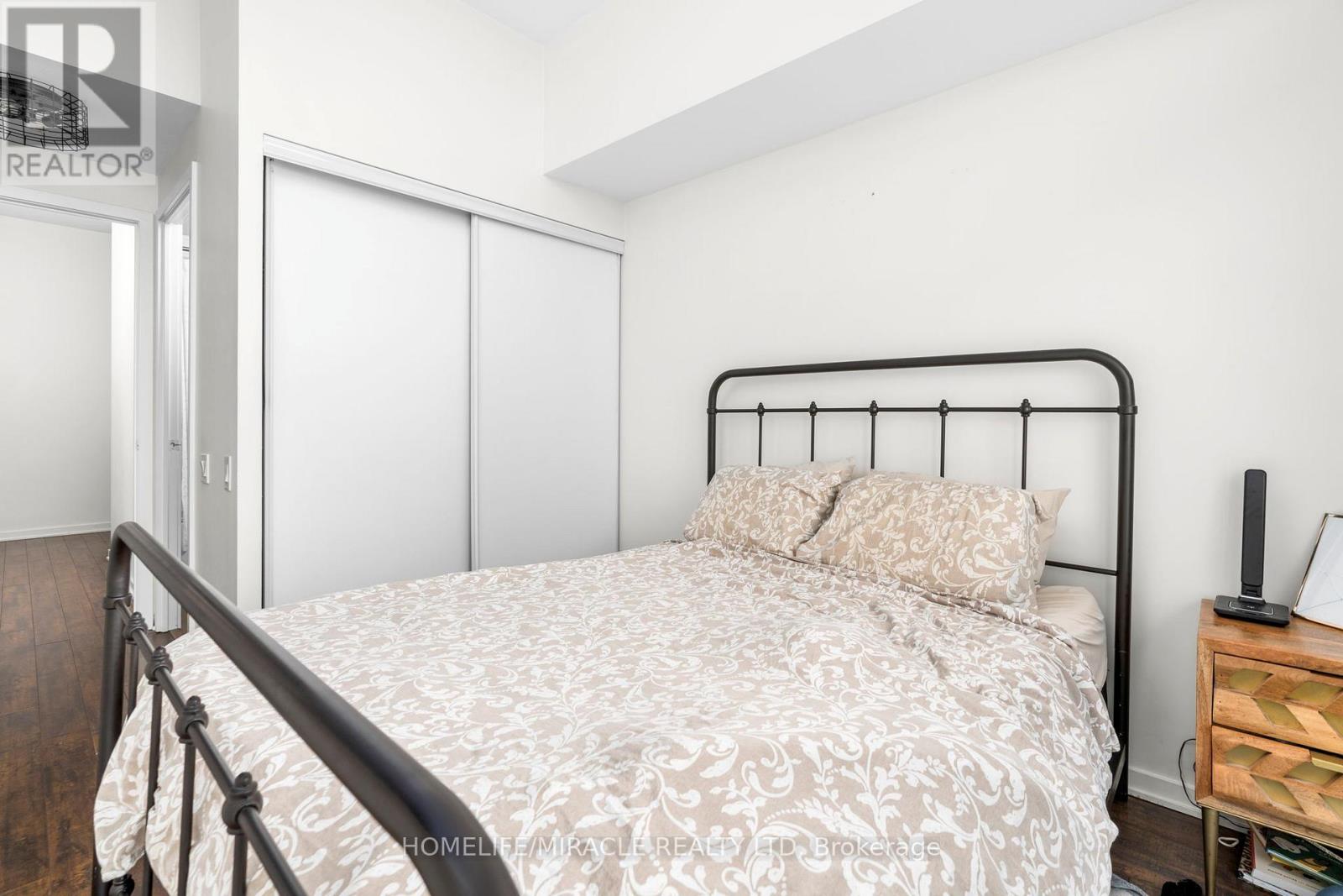 3410 - 105 The Queensway Avenue, Toronto (High Park-Swansea), Ontario  M6S 5B5 - Photo 20 - W12401800
