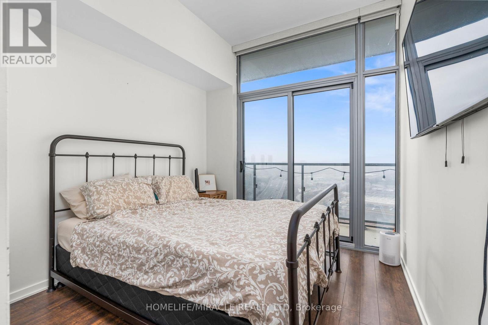 3410 - 105 The Queensway Avenue, Toronto (High Park-Swansea), Ontario  M6S 5B5 - Photo 21 - W12401800