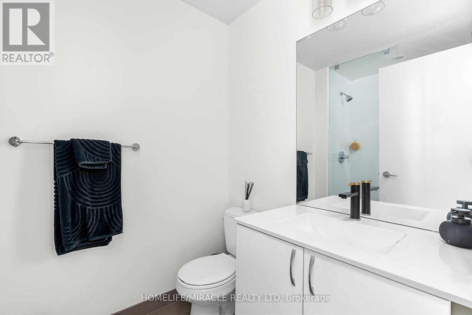 3410 - 105 The Queensway Avenue, Toronto (High Park-Swansea), Ontario  M6S 5B5 - Photo 22 - W12401800