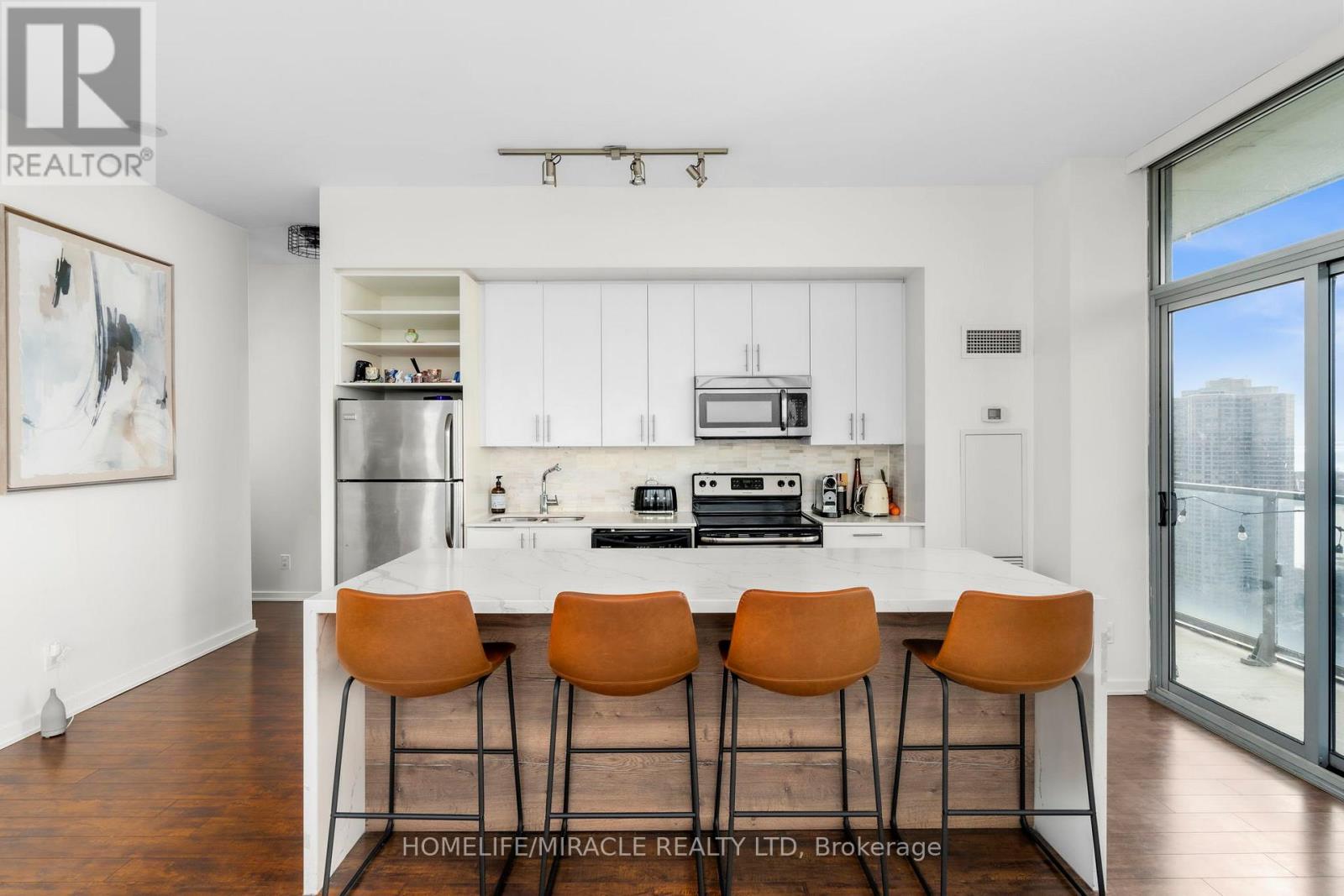 3410 - 105 The Queensway Avenue, Toronto (High Park-Swansea), Ontario  M6S 5B5 - Photo 5 - W12401800