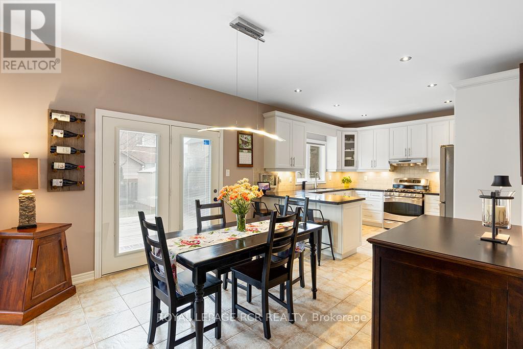 32 Borland Crescent, Caledon (Caledon East), Ontario  L7C 3M4 - Photo 12 - W12401803