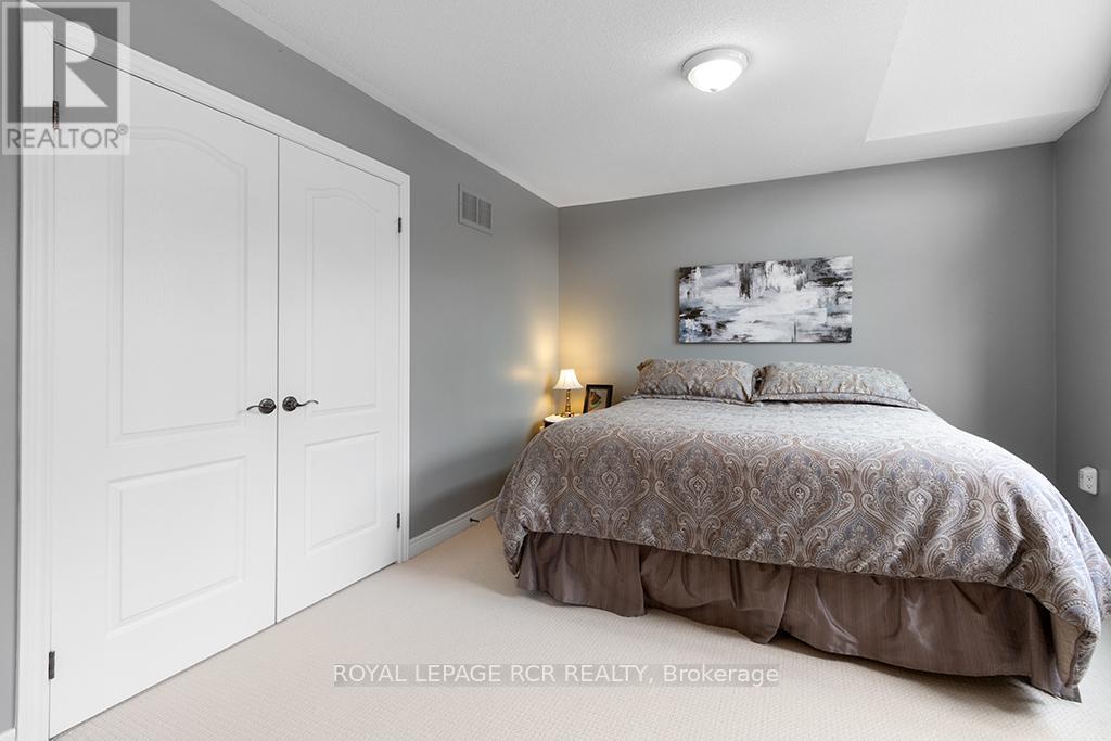 32 Borland Crescent, Caledon (Caledon East), Ontario  L7C 3M4 - Photo 30 - W12401803