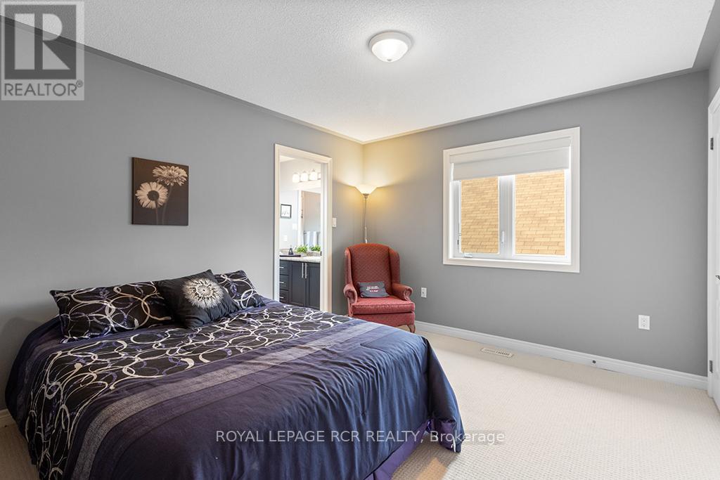 32 Borland Crescent, Caledon (Caledon East), Ontario  L7C 3M4 - Photo 37 - W12401803
