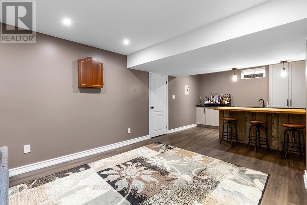 32 Borland Crescent, Caledon (Caledon East), Ontario  L7C 3M4 - Photo 42 - W12401803
