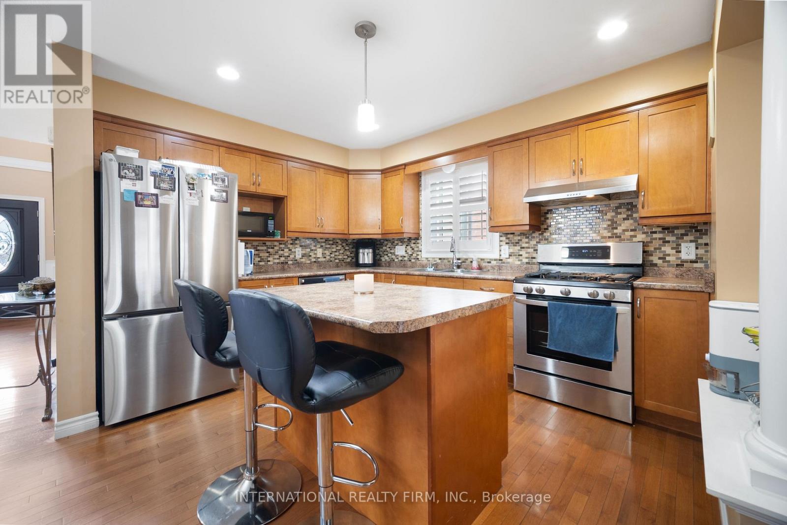 1055 Crosscreek Crescent, London East (East A), Ontario  N5Y 6K9 - Photo 11 - X12401789