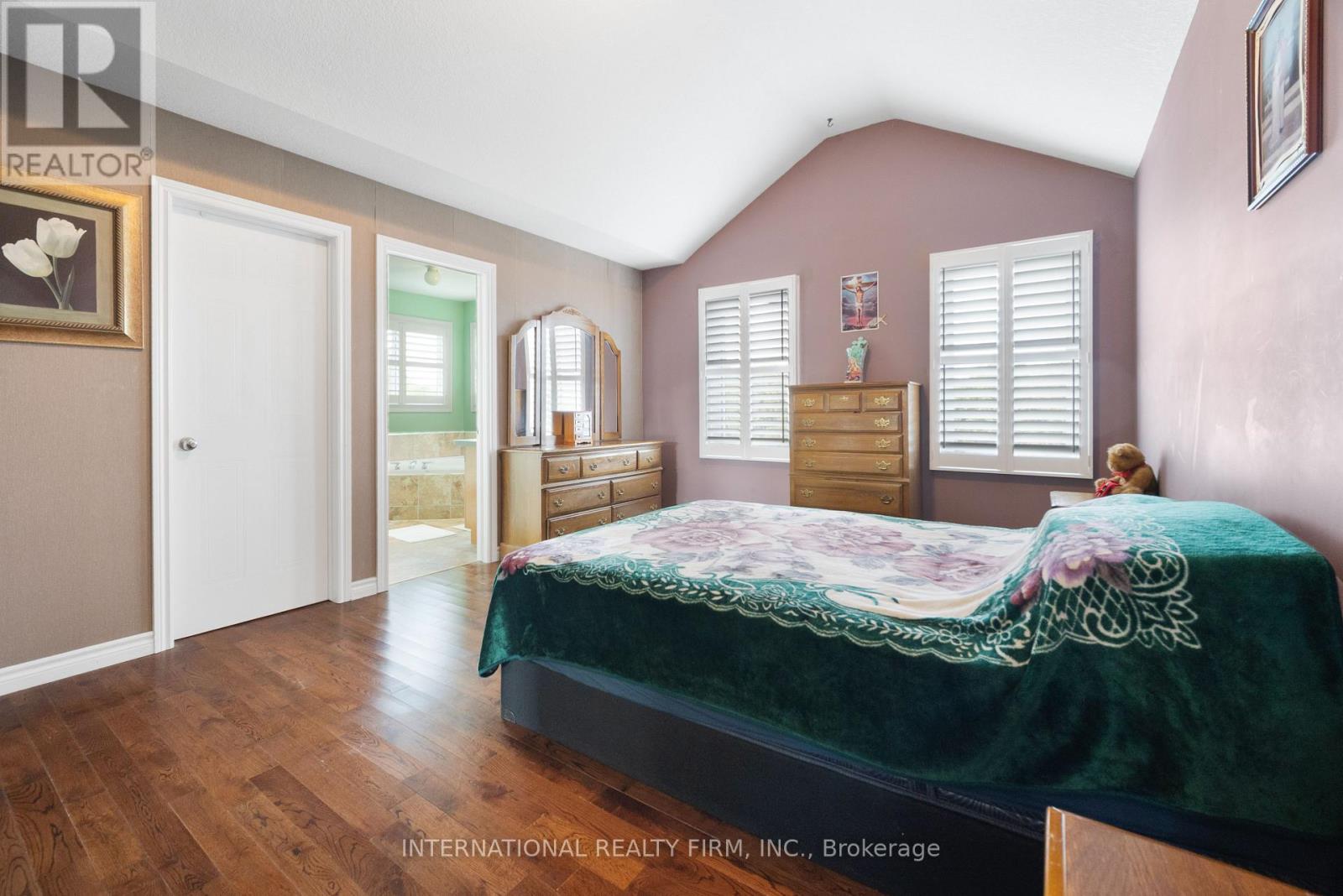 1055 Crosscreek Crescent, London East (East A), Ontario  N5Y 6K9 - Photo 18 - X12401789