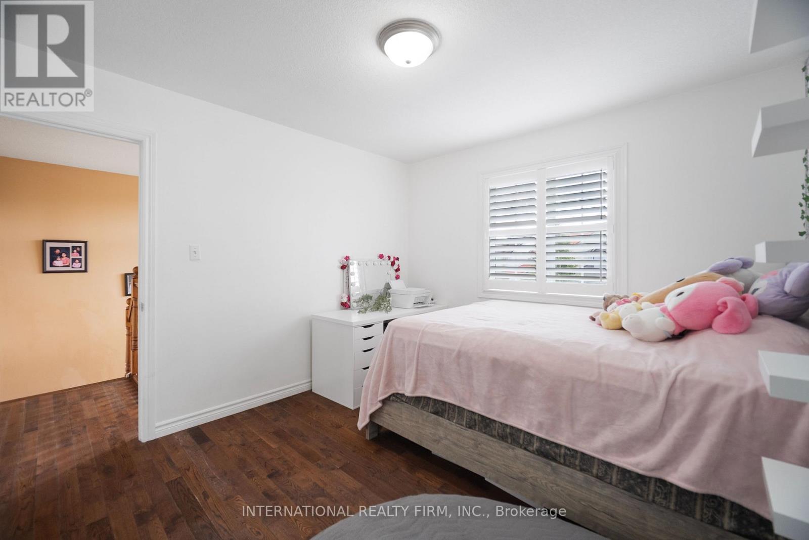 1055 Crosscreek Crescent, London East (East A), Ontario  N5Y 6K9 - Photo 23 - X12401789