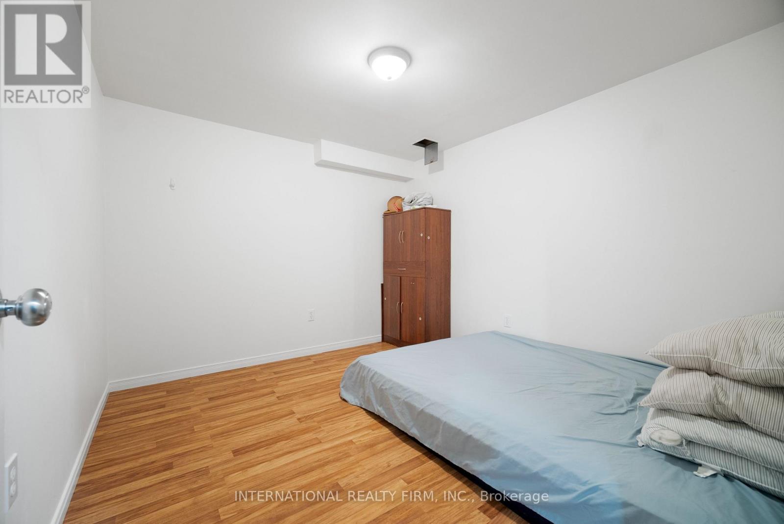 1055 Crosscreek Crescent, London East (East A), Ontario  N5Y 6K9 - Photo 31 - X12401789
