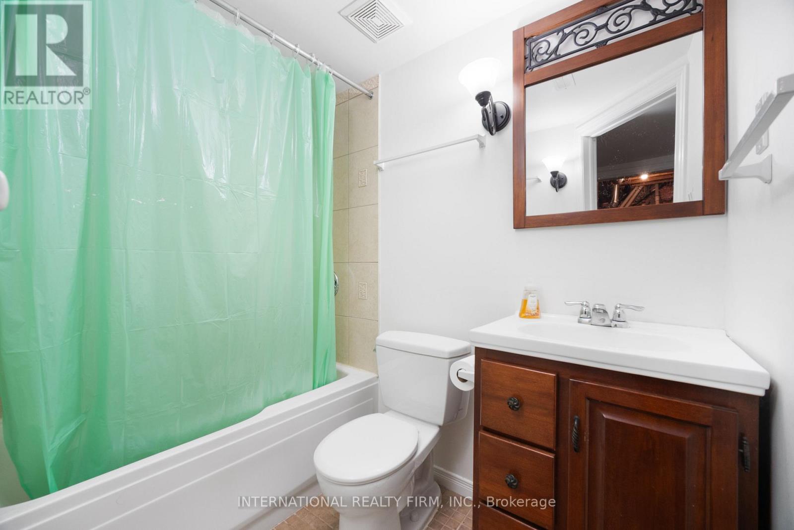 1055 Crosscreek Crescent, London East (East A), Ontario  N5Y 6K9 - Photo 33 - X12401789