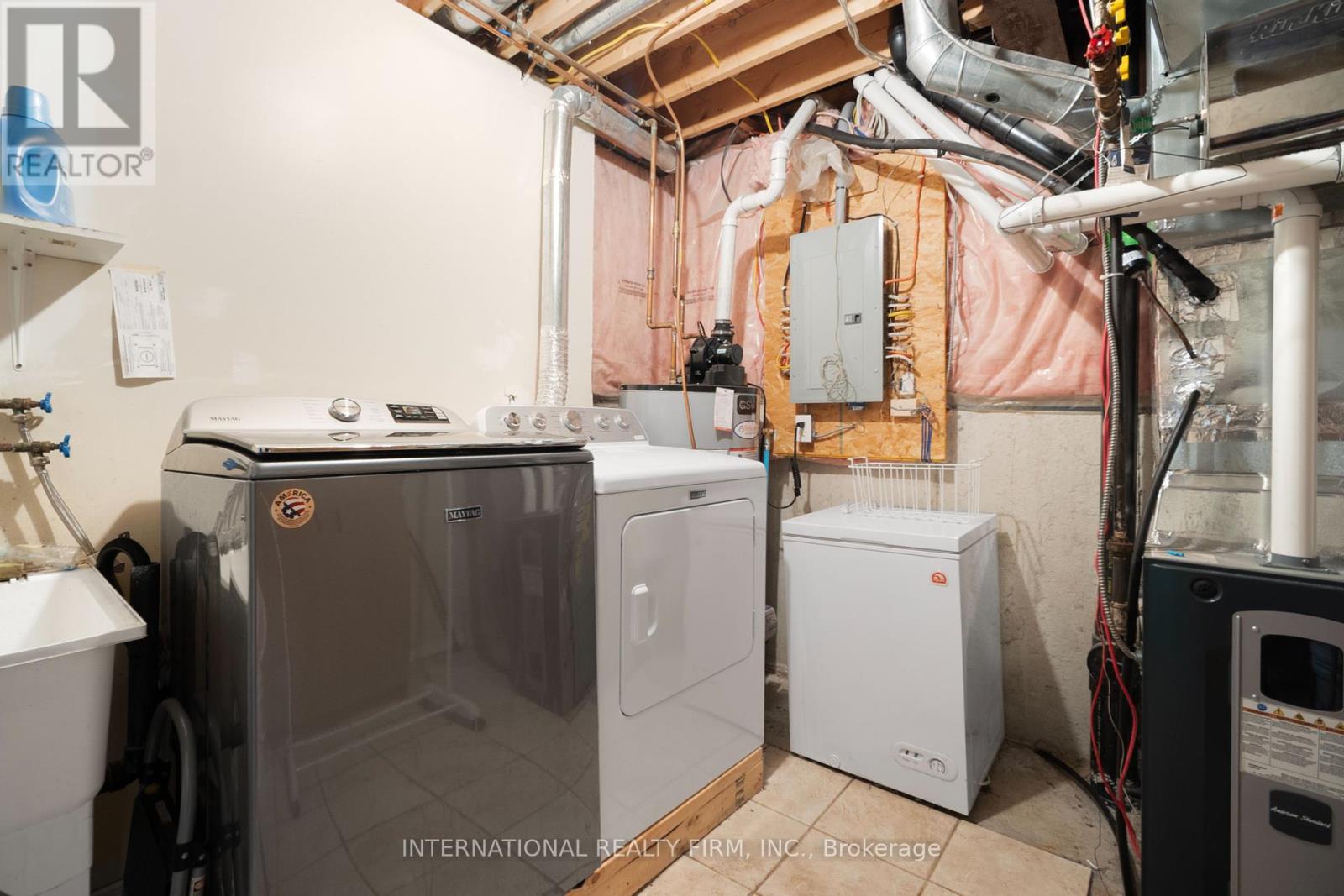 1055 Crosscreek Crescent, London East (East A), Ontario  N5Y 6K9 - Photo 34 - X12401789