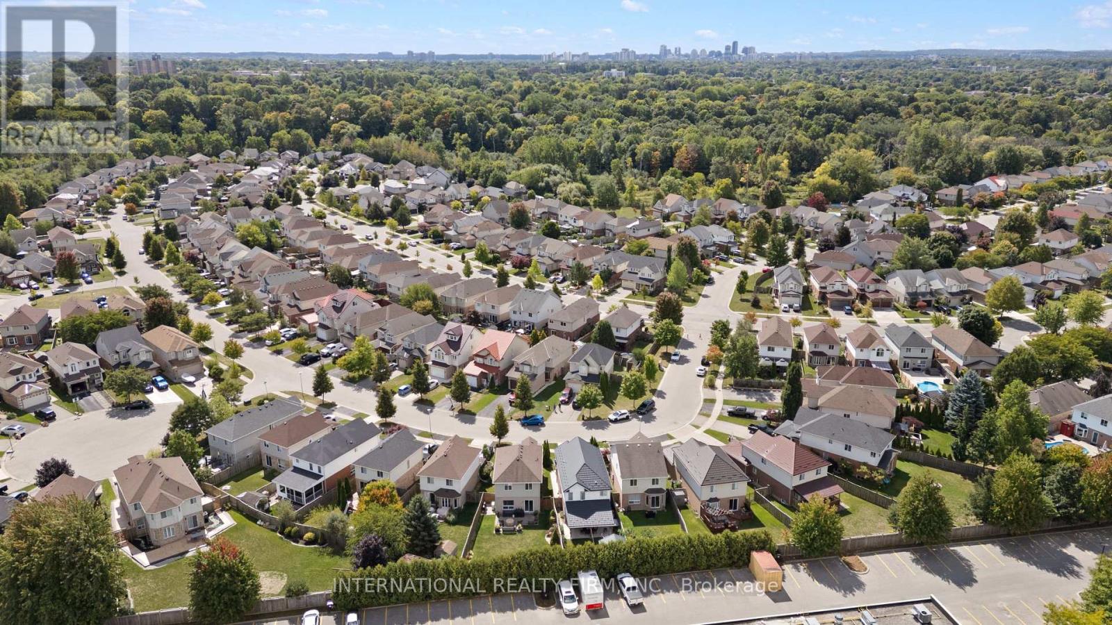 1055 Crosscreek Crescent, London East (East A), Ontario  N5Y 6K9 - Photo 42 - X12401789