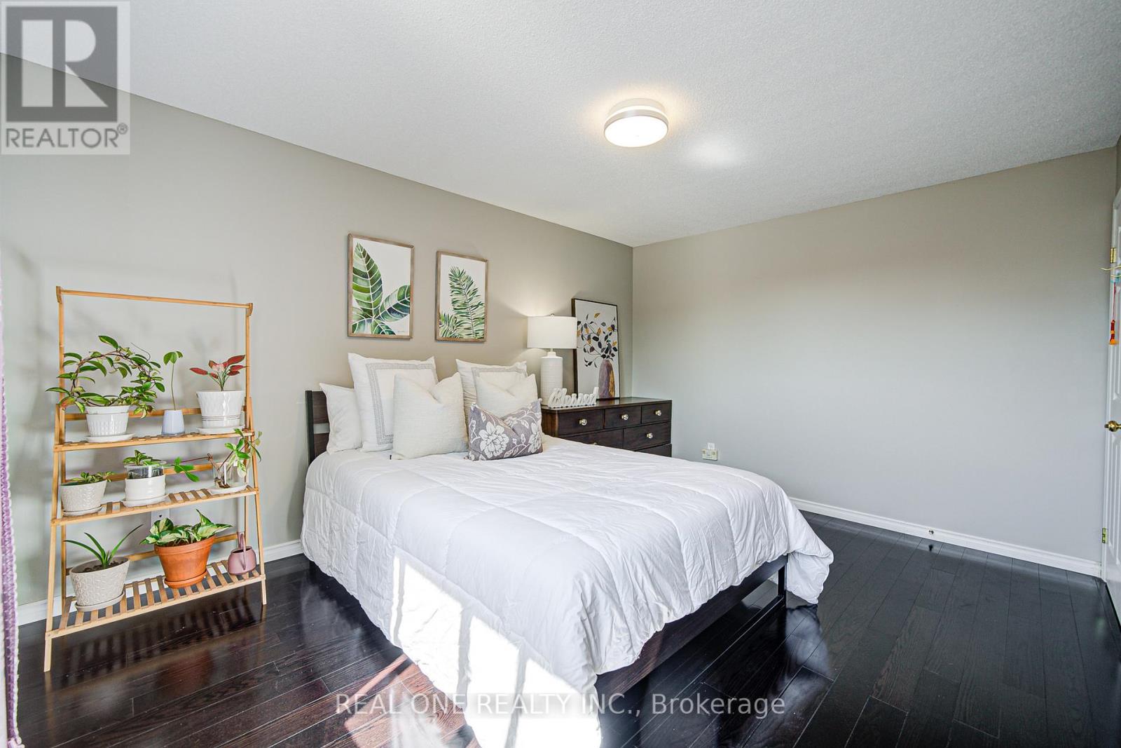 79 Lorenzo Drive, Hamilton, Ontario  L9A 5J5 - Photo 18 - X12401798
