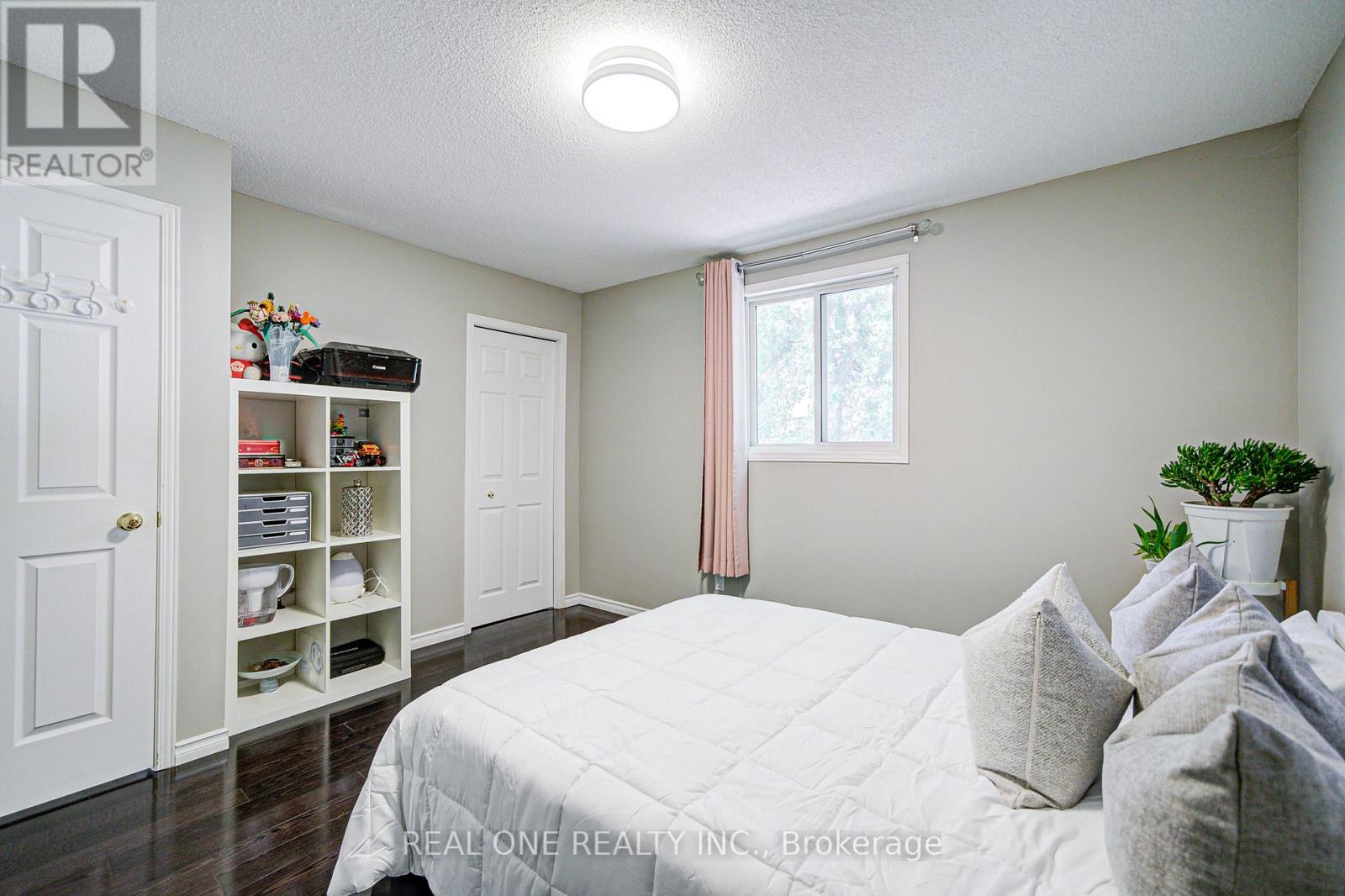 79 Lorenzo Drive, Hamilton, Ontario  L9A 5J5 - Photo 20 - X12401798