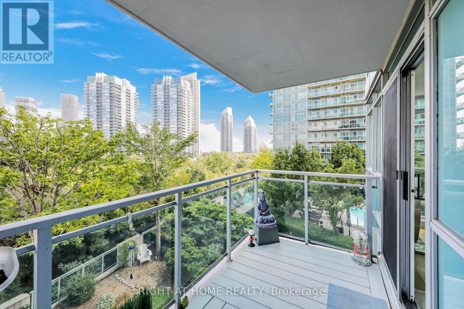 607 - 185 Legion Road N, Toronto, Ontario  M8Y 0A1 - Photo 27 - W12401808