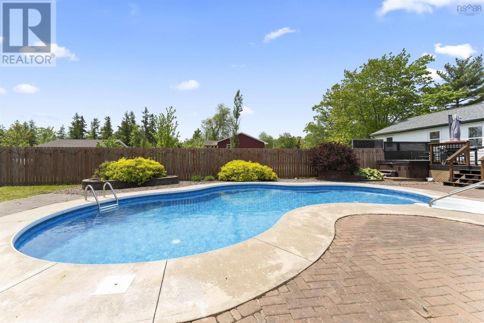 Property at 953 Highway 2 image 4