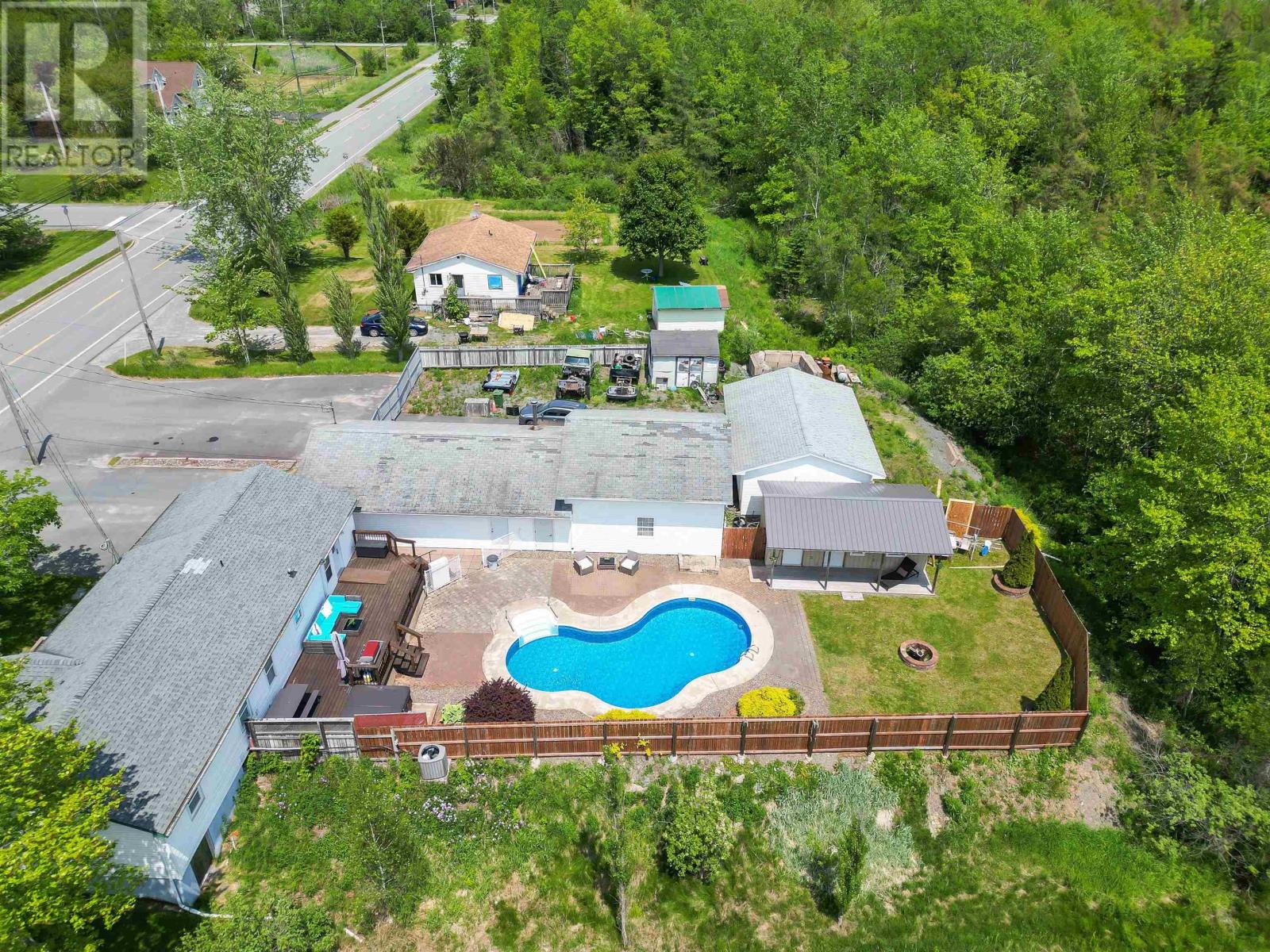 Property at 953 Highway 2 image 2