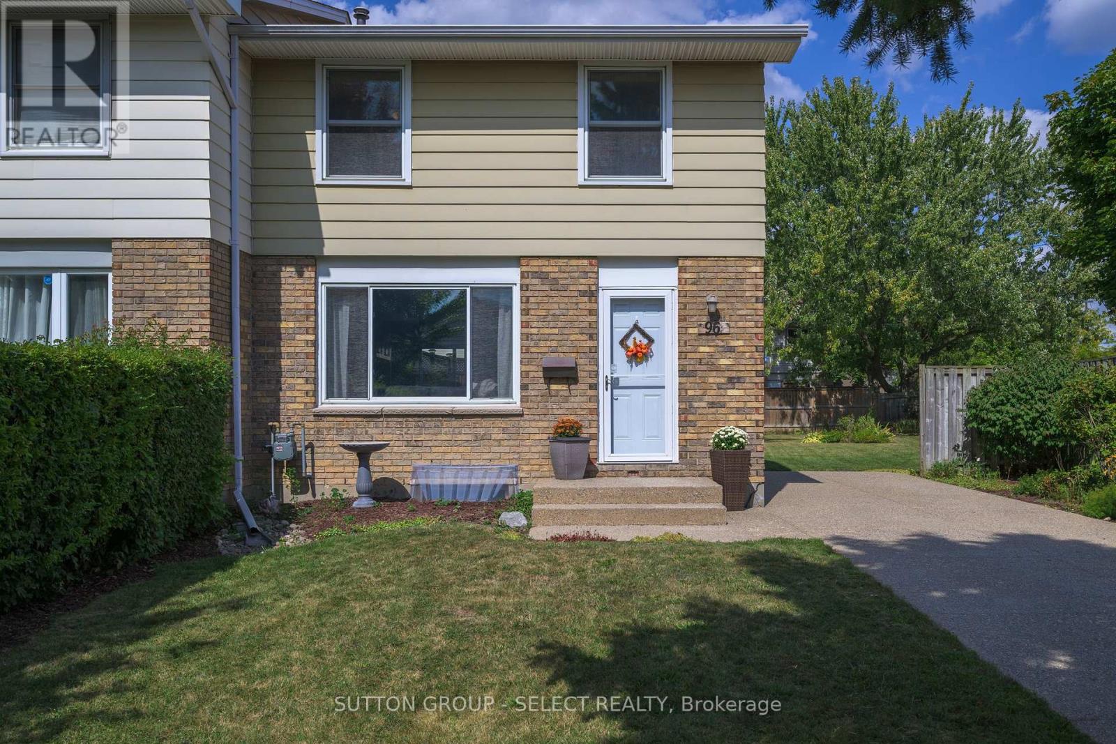 96 Elvira Crescent, London South, Ontario  N6E 2P5 - Photo 4 - X12401817