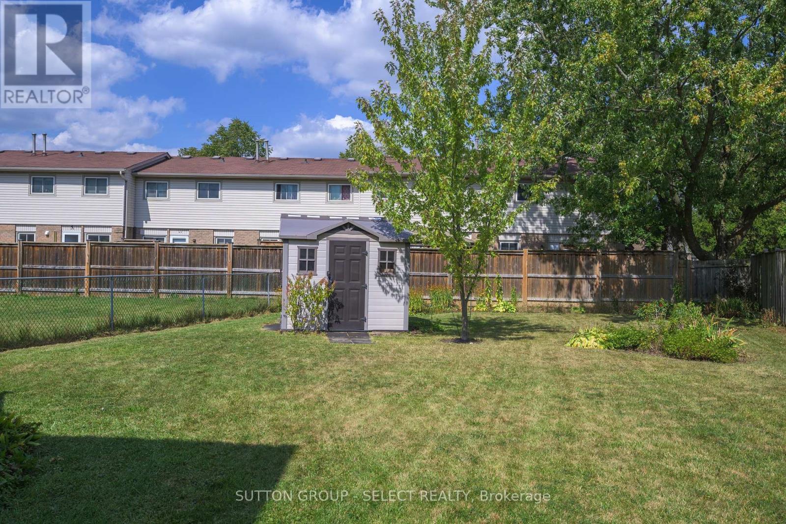 96 Elvira Crescent, London South, Ontario  N6E 2P5 - Photo 7 - X12401817