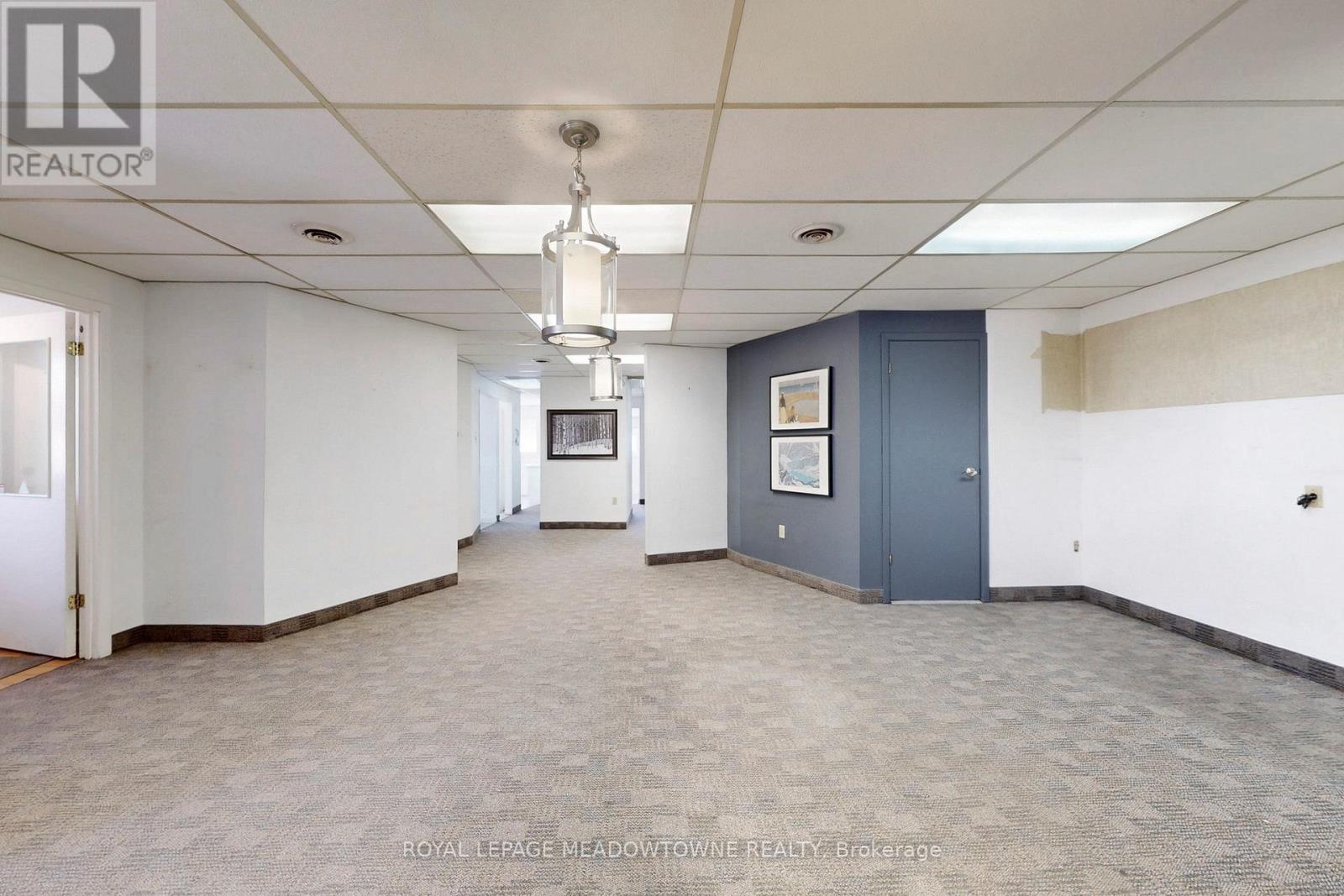 2 - 24 Guelph Street, Halton Hills, Ontario  L7G 3Z4 - Photo 2 - W12326450