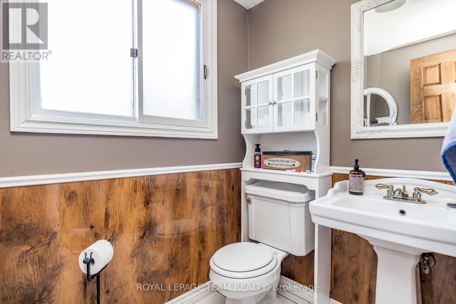 23 Butterfield Road, Ottawa, Ontario  K0A 3P0 - Photo 14 - X12401832