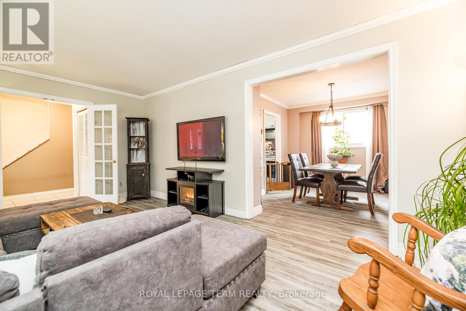 23 Butterfield Road, Ottawa, Ontario  K0A 3P0 - Photo 8 - X12401832