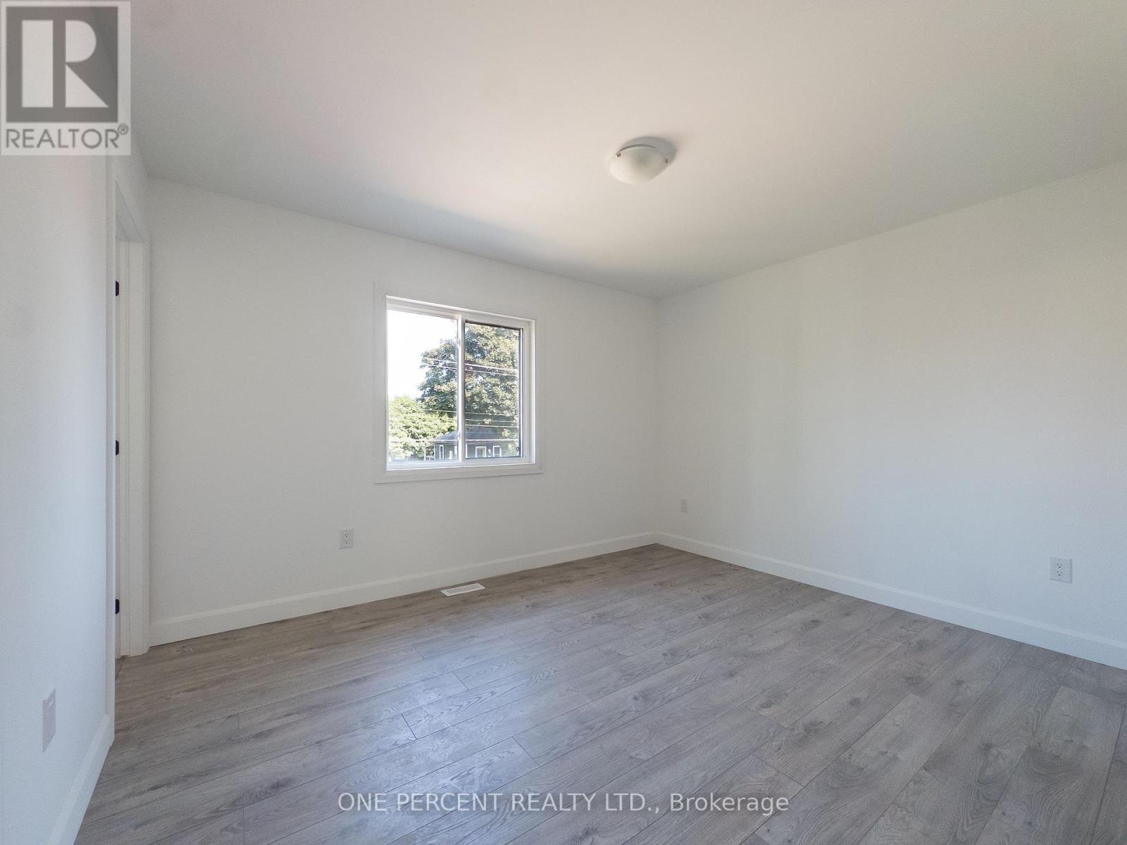 53 Lakeview Avenue, Kingston (City Southwest), Ontario  K7M 3T4 - Photo 13 - X12401818