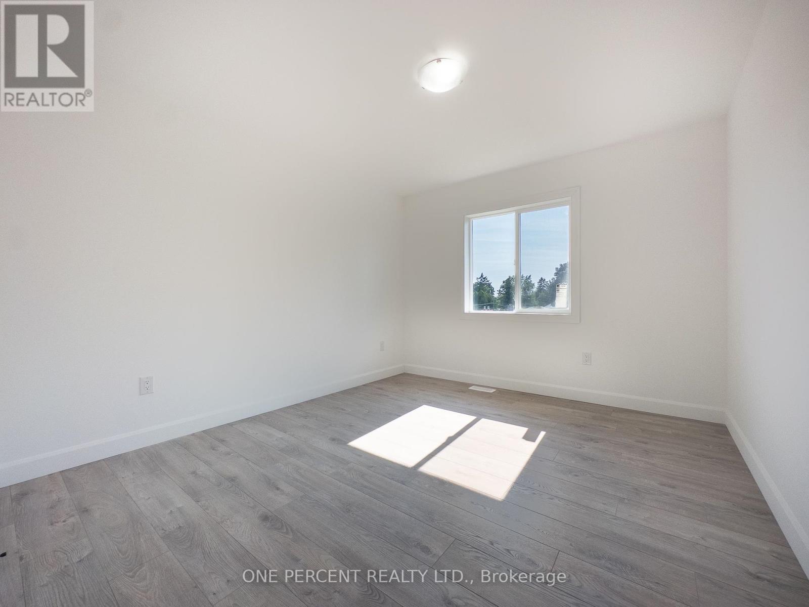 53 Lakeview Avenue, Kingston (City Southwest), Ontario  K7M 3T4 - Photo 19 - X12401818