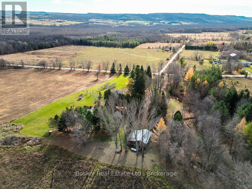 686487 Sideroad 19 Side Road, Blue Mountains, Ontario  N0C 1G0 - Photo 12 - X12401828
