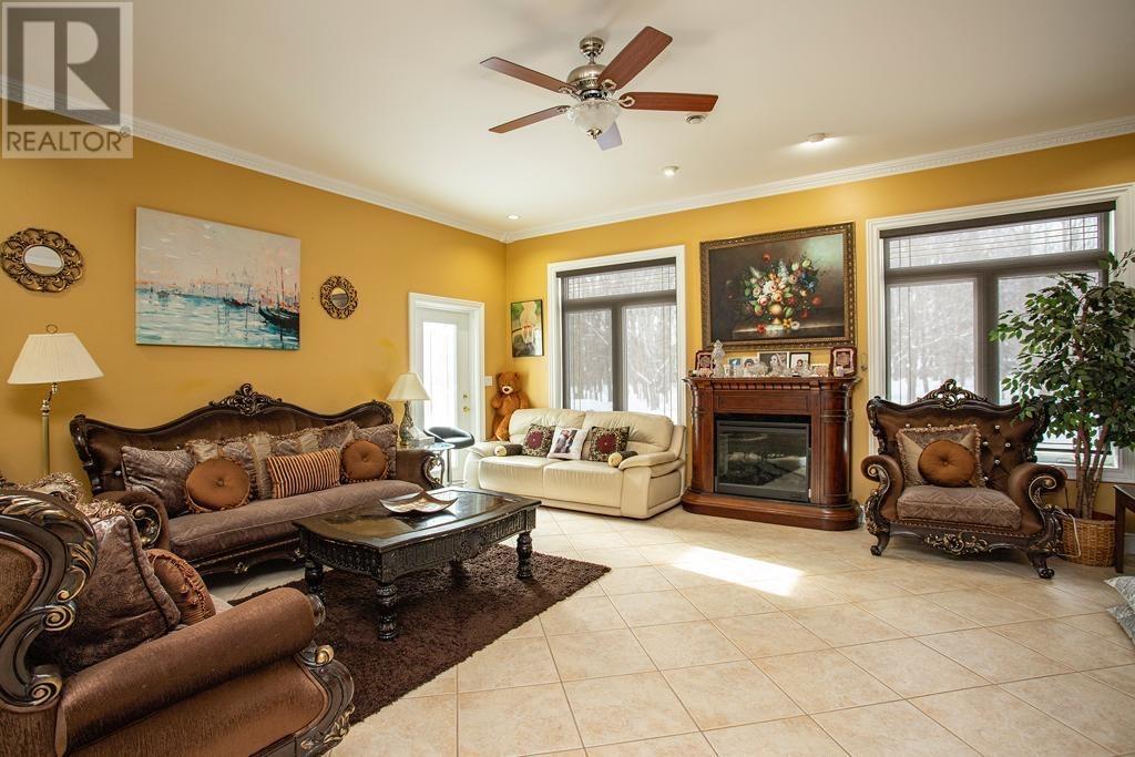 587 Moss Rd, Sault Ste. Marie, Ontario  P6A 5K8 - Photo 9 - SM252607