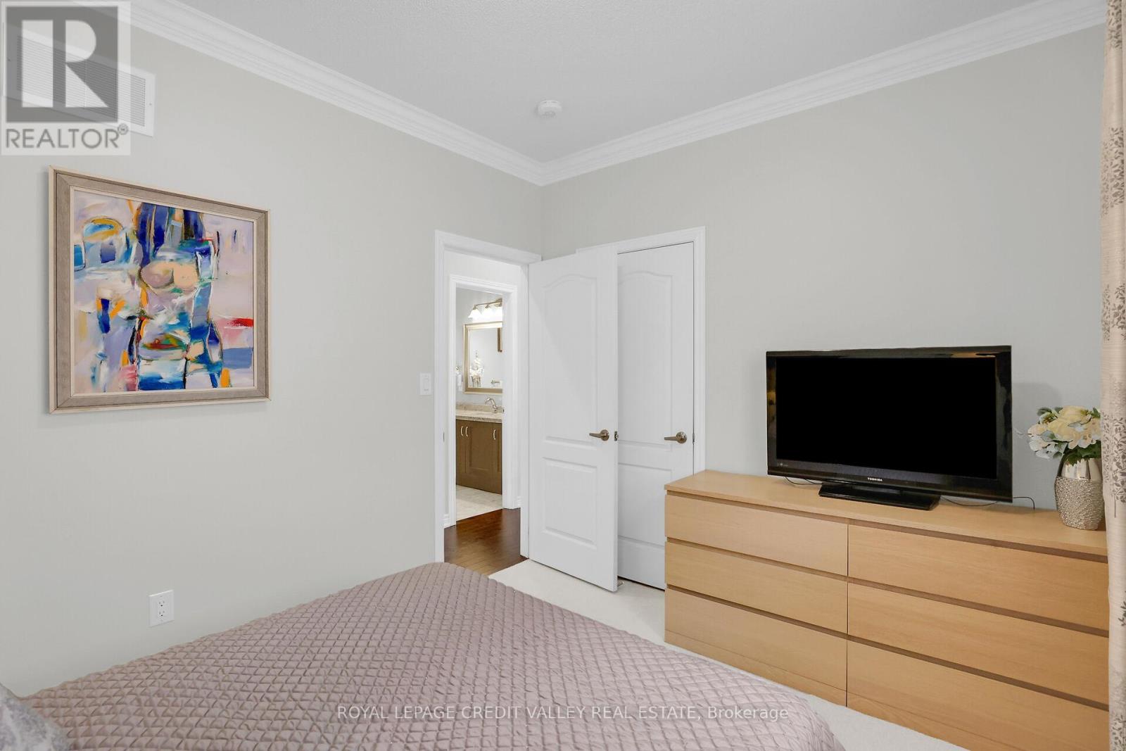 87 Westfield Crescent, Hamilton, Ontario  L8B 1X9 - Photo 29 - X12400036