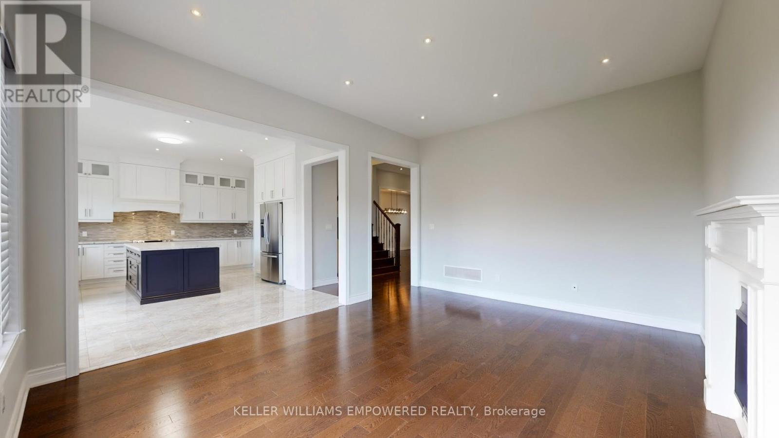 138 Crane Street, Aurora, Ontario  L4G 0W2 - Photo 7 - N12399115