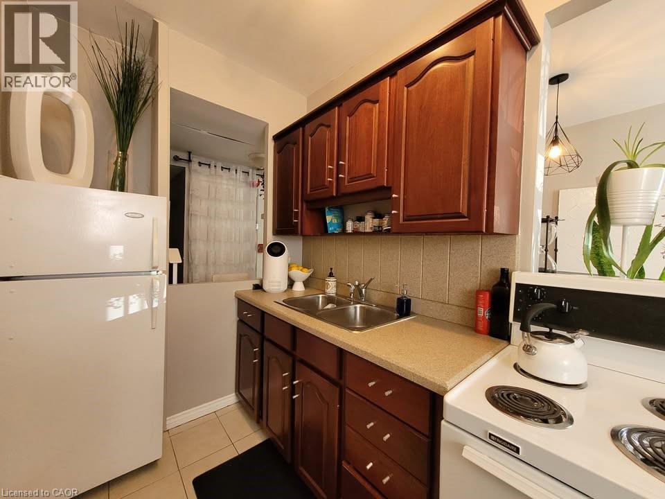 9 Herkimer Street Unit# 2, Hamilton, Ontario  L8P 2G1 - Photo 6 - 40769520