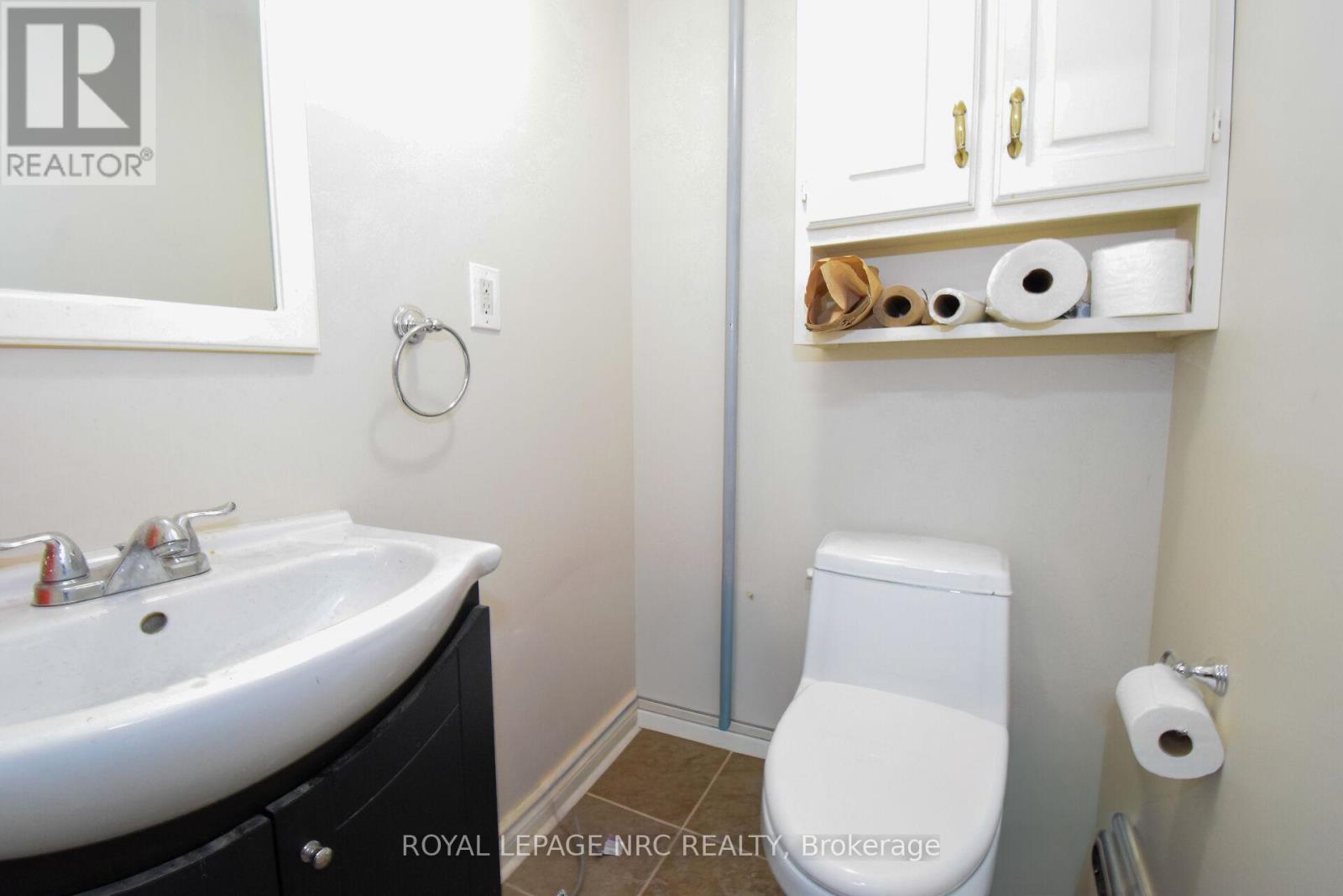 128 Haig Street, St. Catharines, Ontario  L2R 6L2 - Photo 46 - X12400337