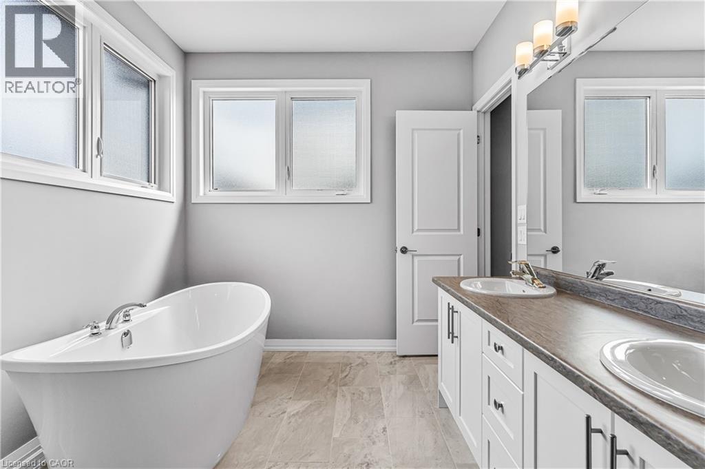 90 Acacia Road, Fonthill, Ontario  L0S 1E6 - Photo 43 - 40727255