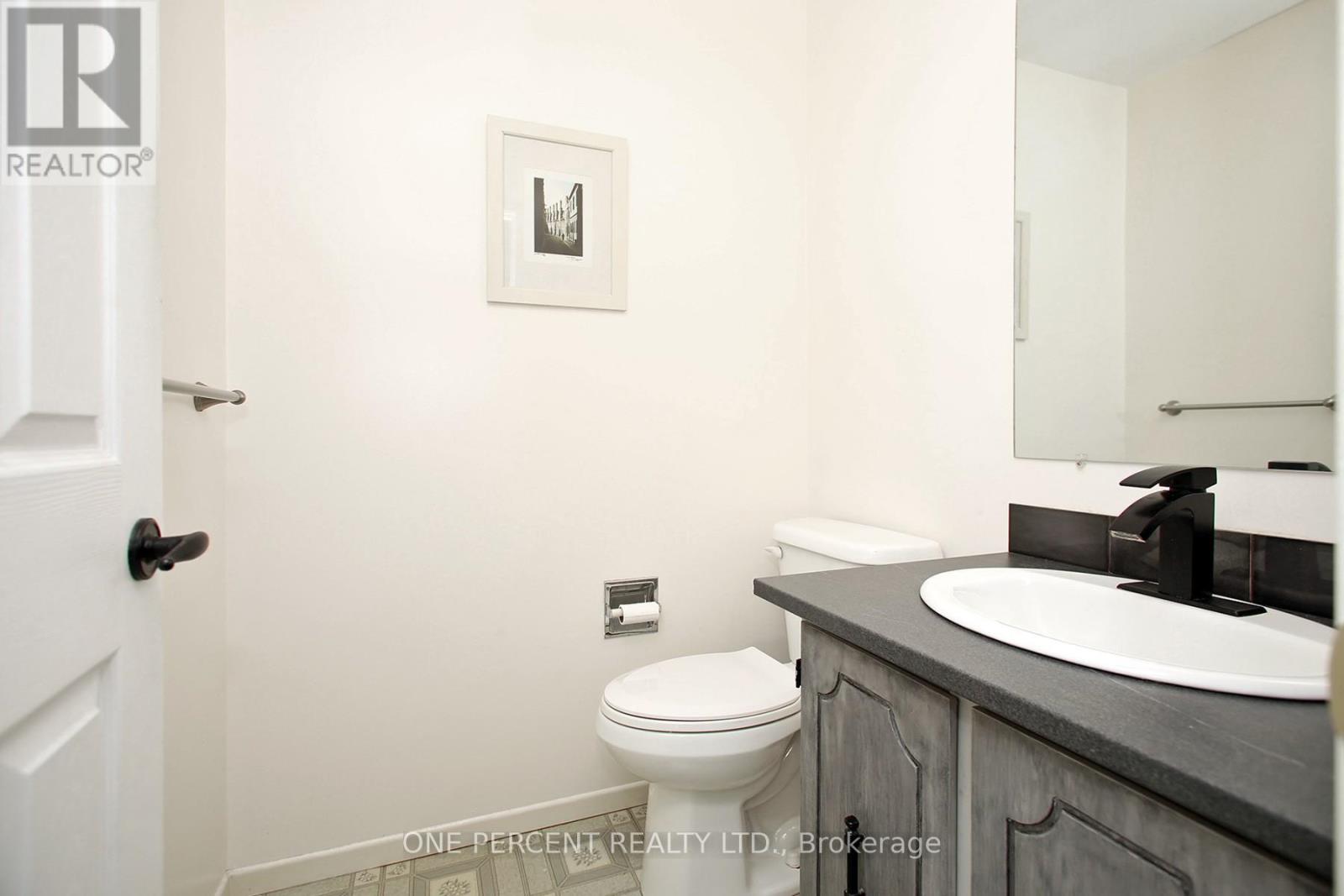 72 Malabar Crescent, Brampton, Ontario  L6S 3X8 - Photo 16 - W12401854